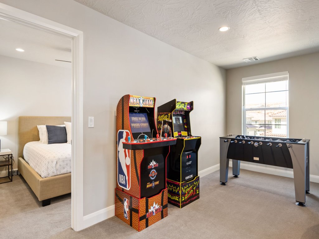 Sunnyside Retreat at Escondido Vacation Rental in Utah - RedAwning