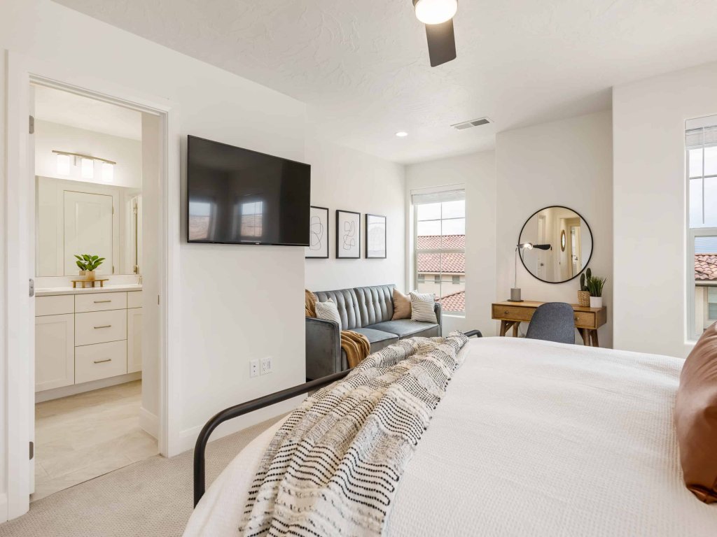 Red Rock Adventures Vacation Rental in Utah - RedAwning