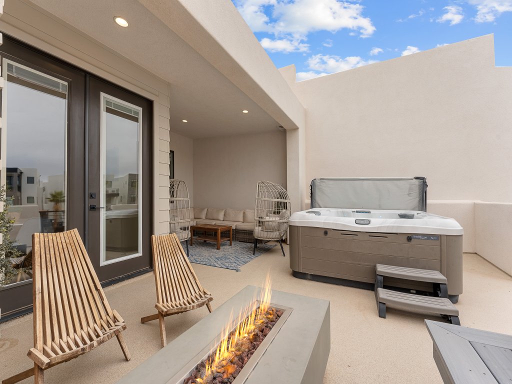 Sandstone Shores Vacation Rental in St. George - RedAwning