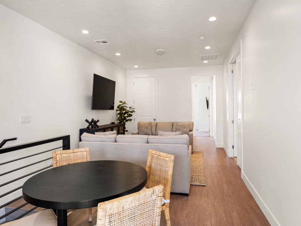 Sixteen Sandals Vacation Rental in St. George - RedAwning