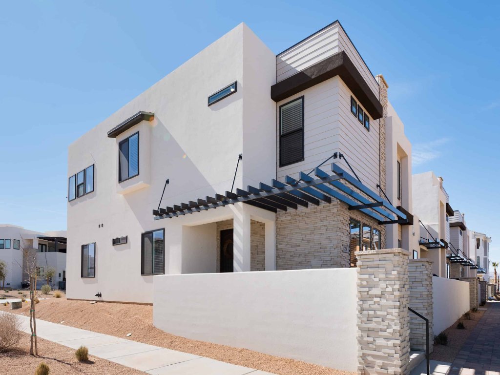 The Sol Mate Vacation Rental in Utah - RedAwning