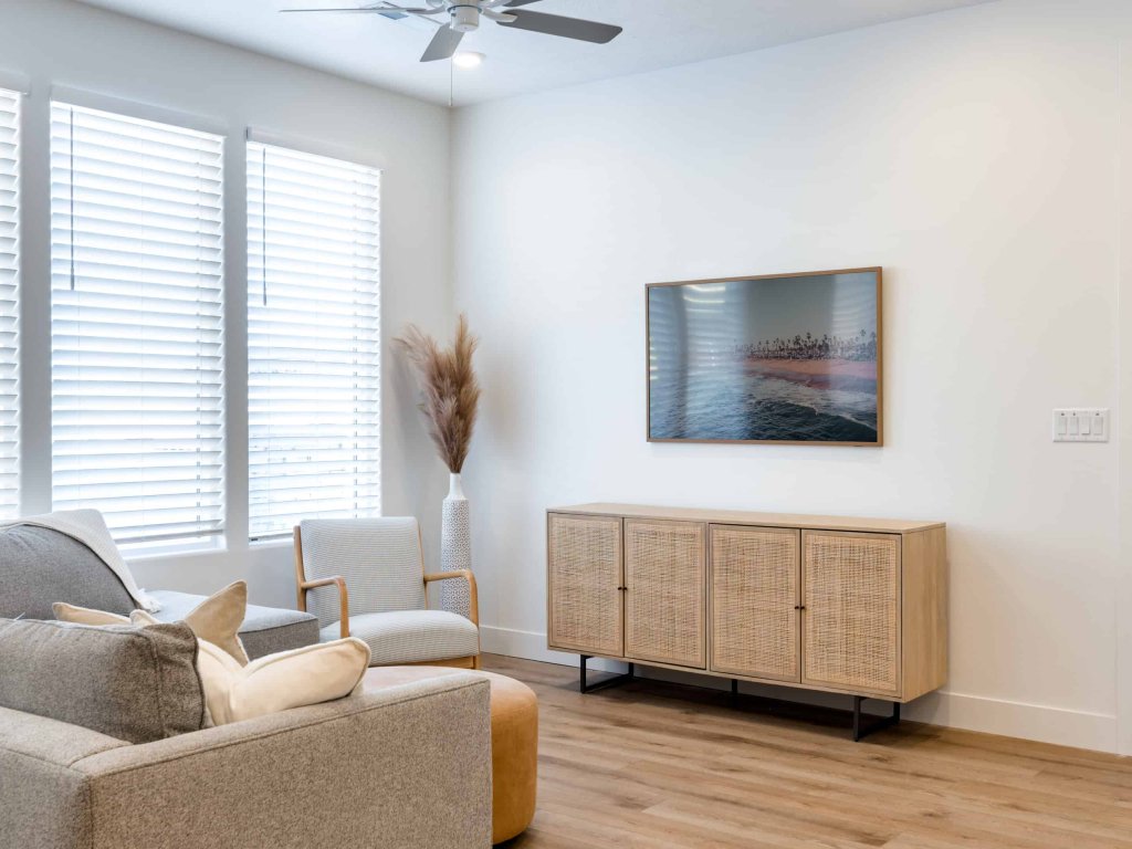 The Sol Mate Vacation Rental in Utah - RedAwning