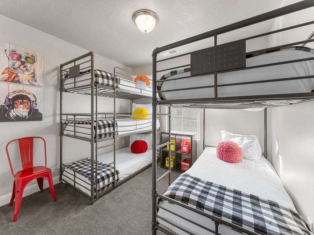 Southern Adobe Vacation Rental in Utah - RedAwning