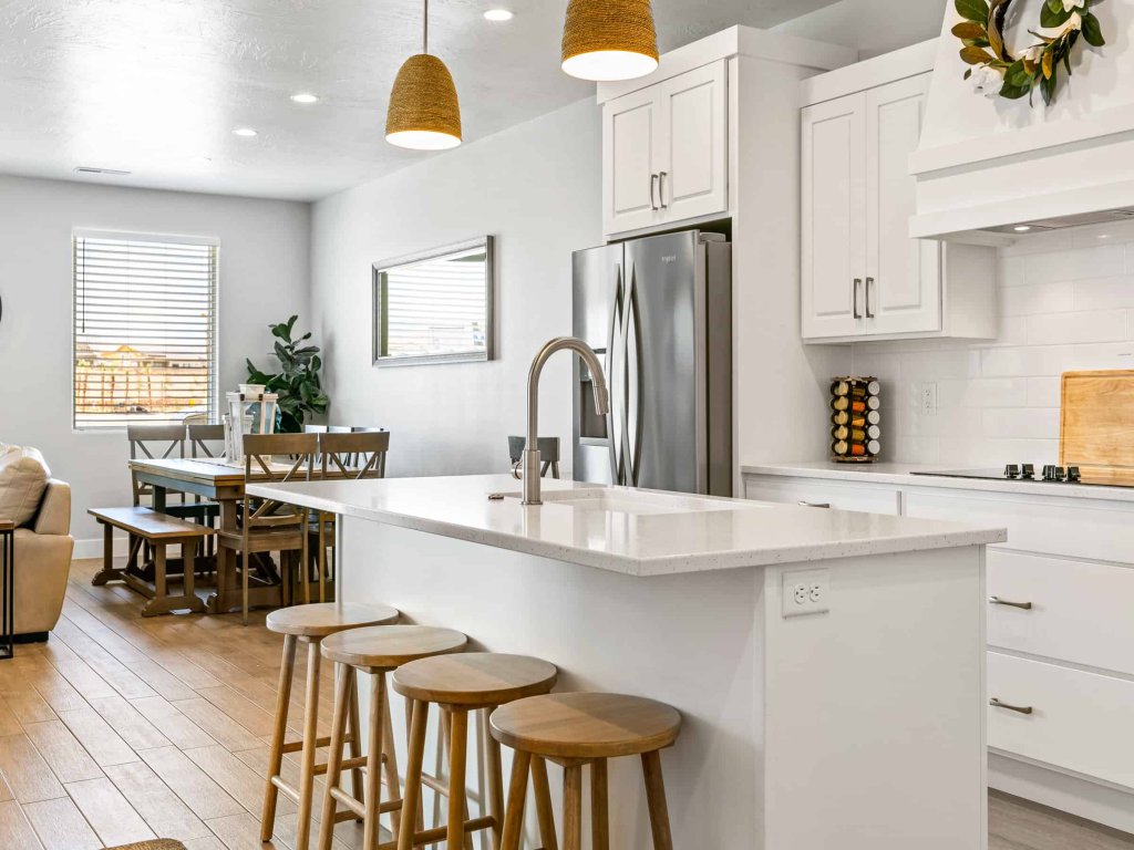 The Pearl at Desert Shores Vacation Rental in St. George - RedAwning