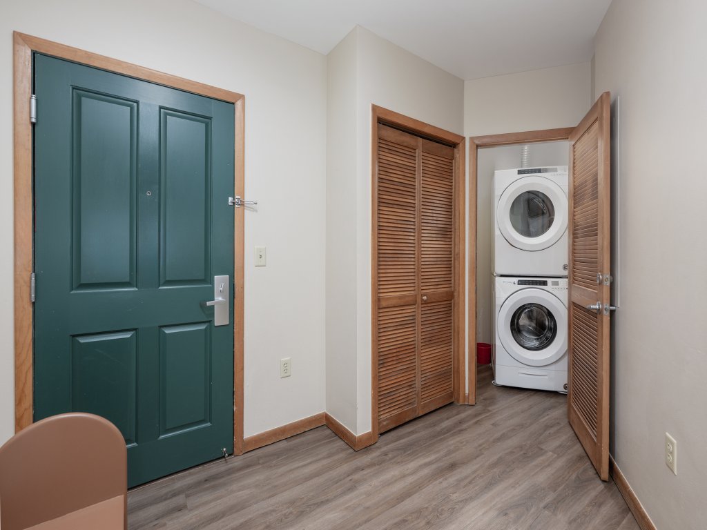 Family Ski Condo with Continental Divide View - Zephyr Mountain Lodge Value-Rated 2508 Vacation Rental in Winter Park - RedAwning