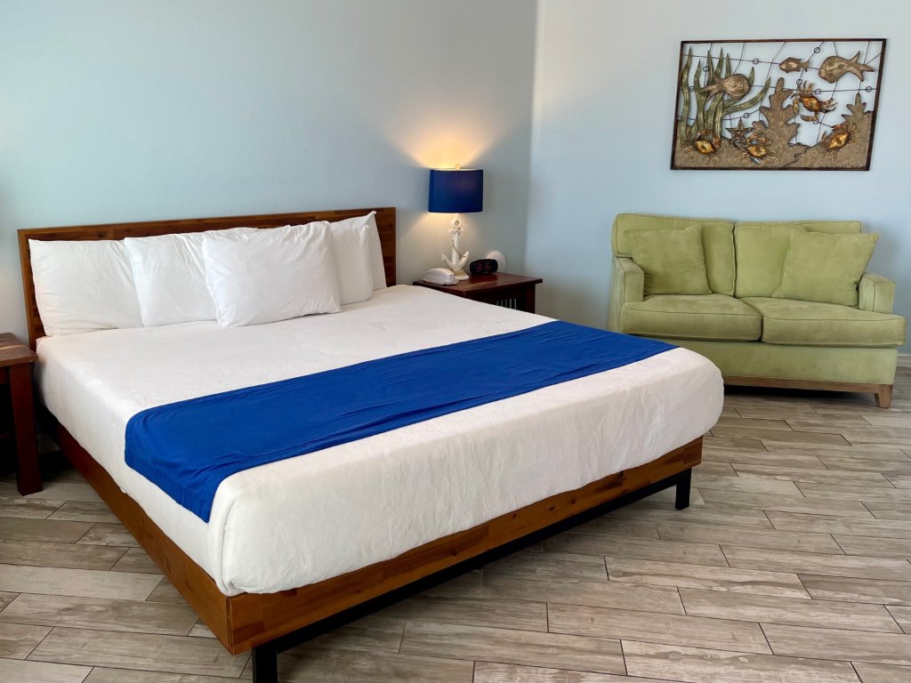 Beachgate Condo Suites and Hotel 511 - 512a - 512b Vacation Rental in Port Aransas - RedAwning