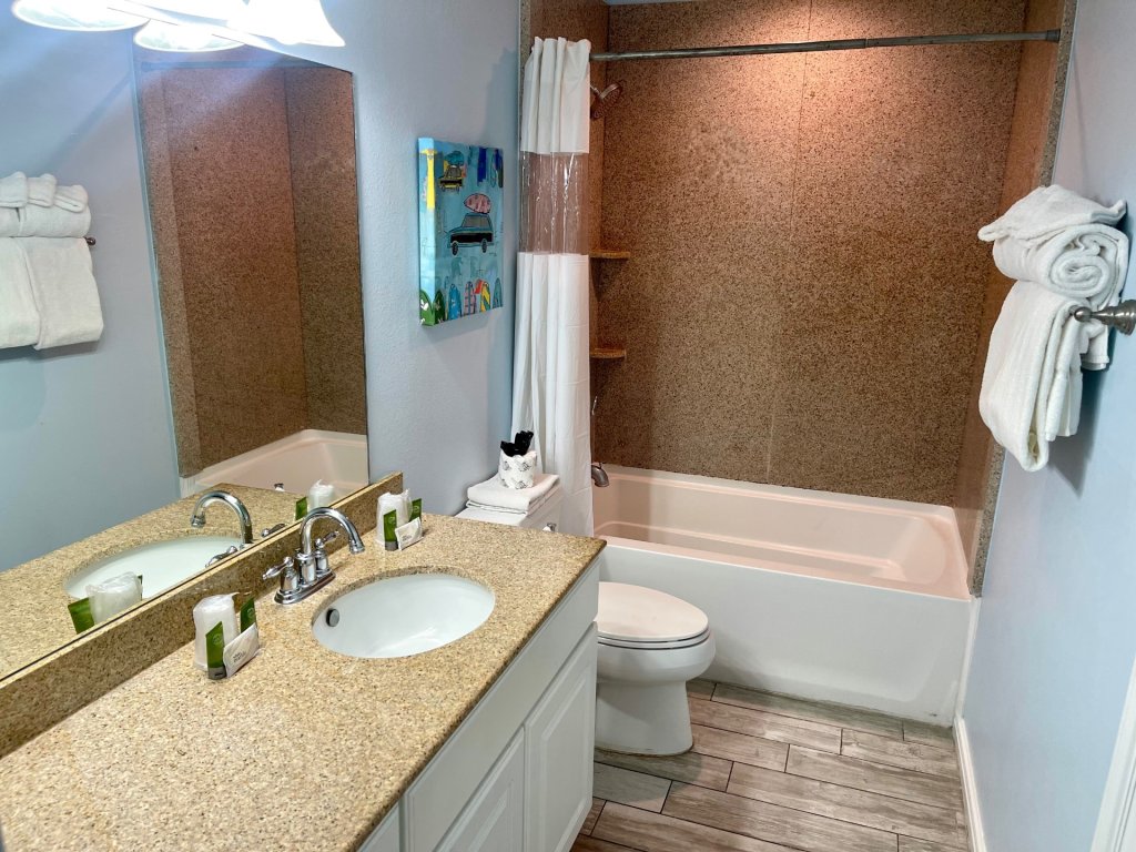 Beachgate Condo Suites and Hotel 516+517b Vacation Rental in Port Aransas - RedAwning