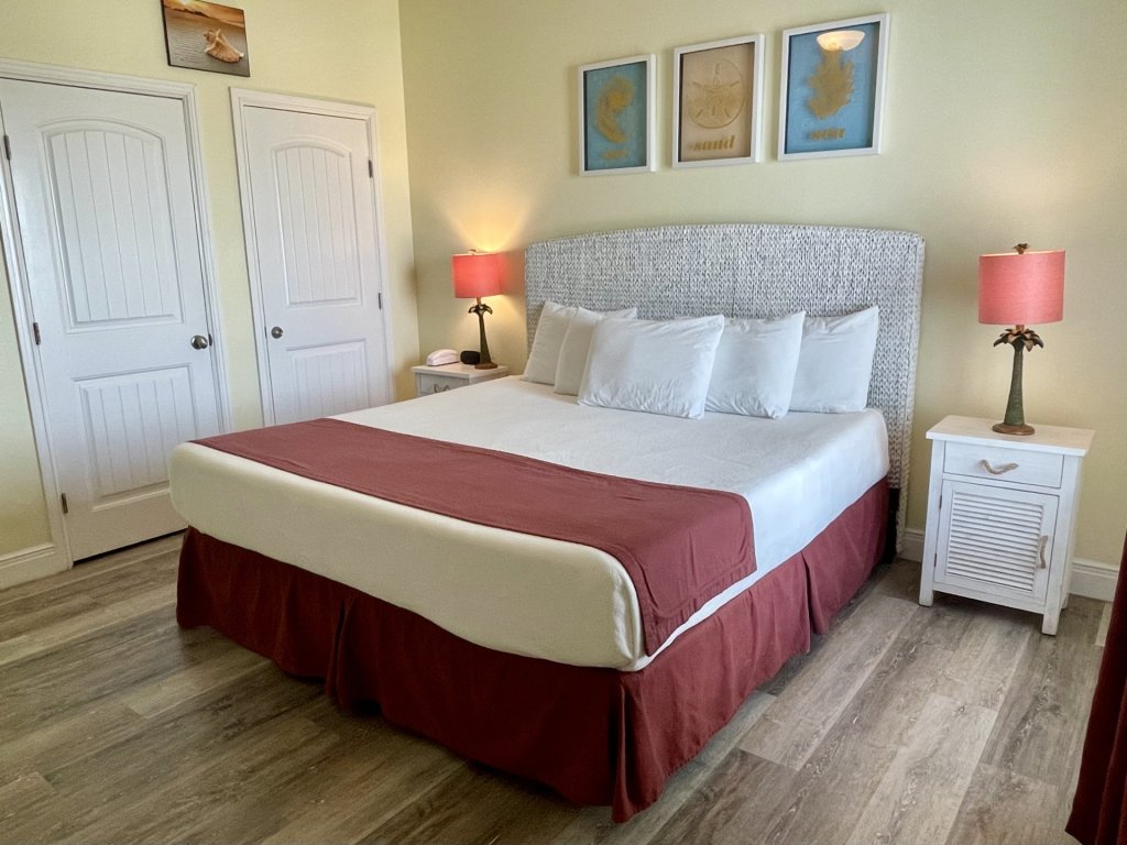 Beachgate Condo Suites and Hotel 331 - 332 Vacation Rental in Port Aransas - RedAwning
