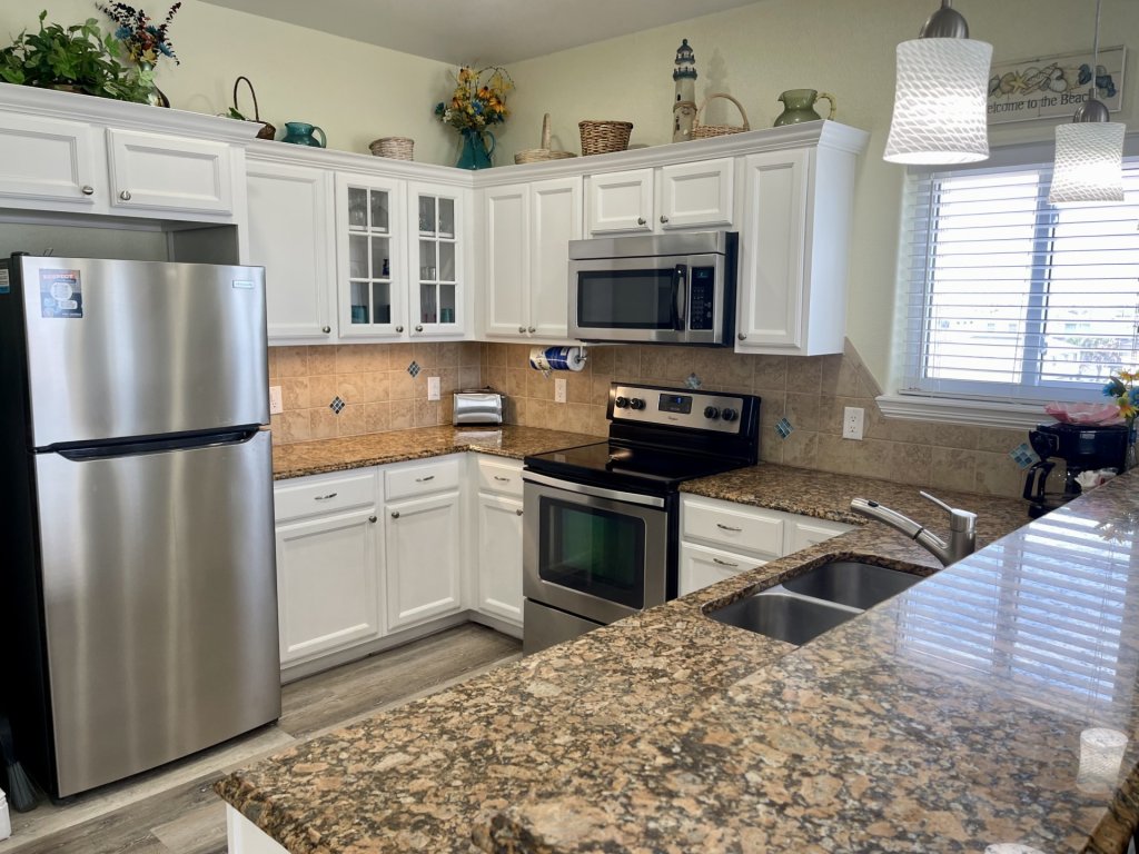 Beachgate Condo Suites and Hotel 331 - 332 Vacation Rental in Port Aransas - RedAwning