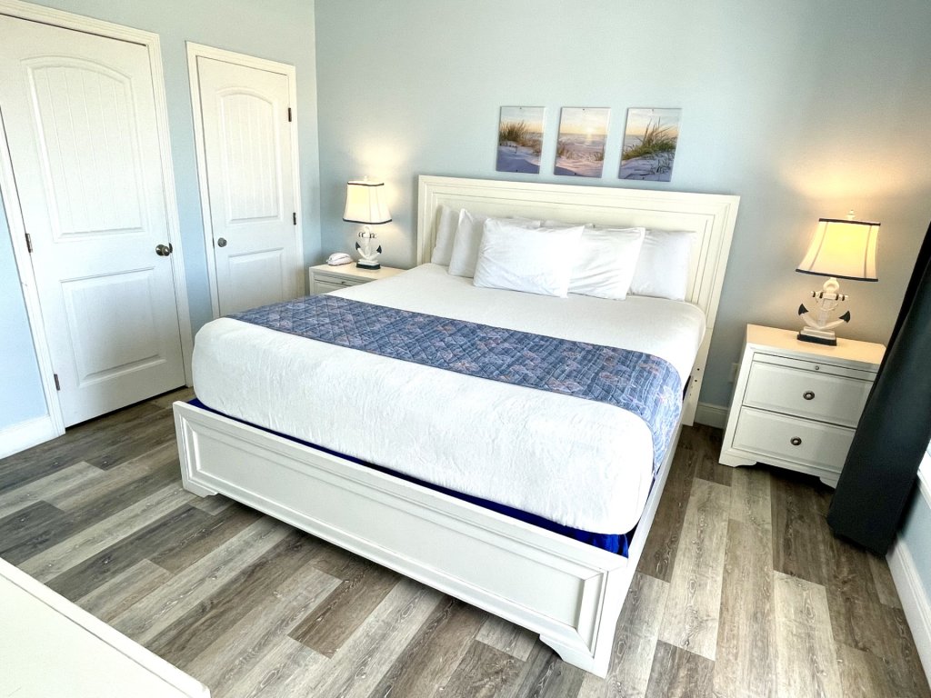 Beachgate Condo Suites and Hotel 331 - 332 Vacation Rental in Port Aransas - RedAwning