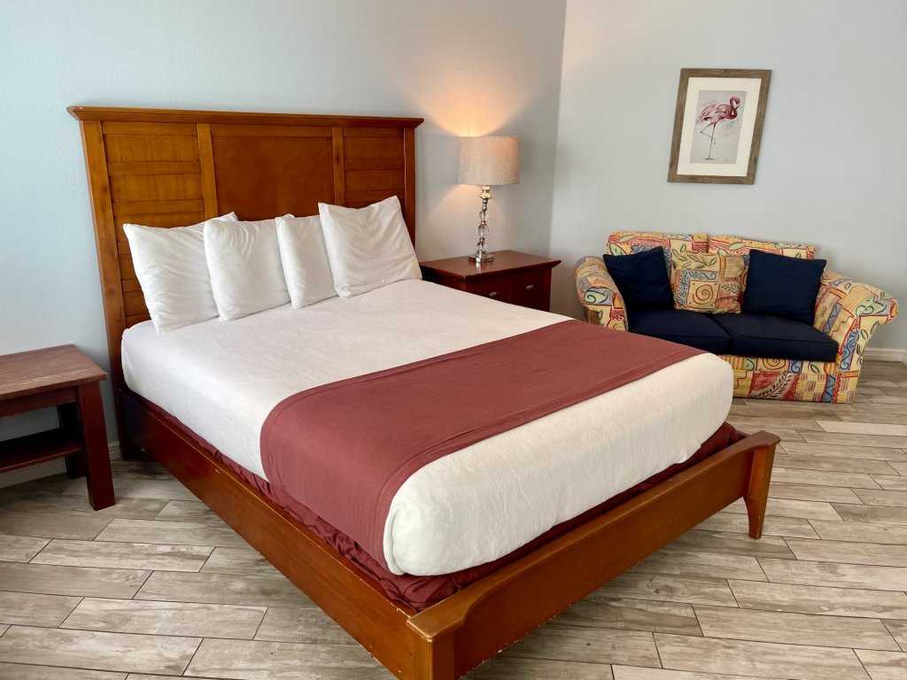 Beachgate Condo Suites and Hotel 516 - 517a - 517b Vacation Rental in Port Aransas - RedAwning