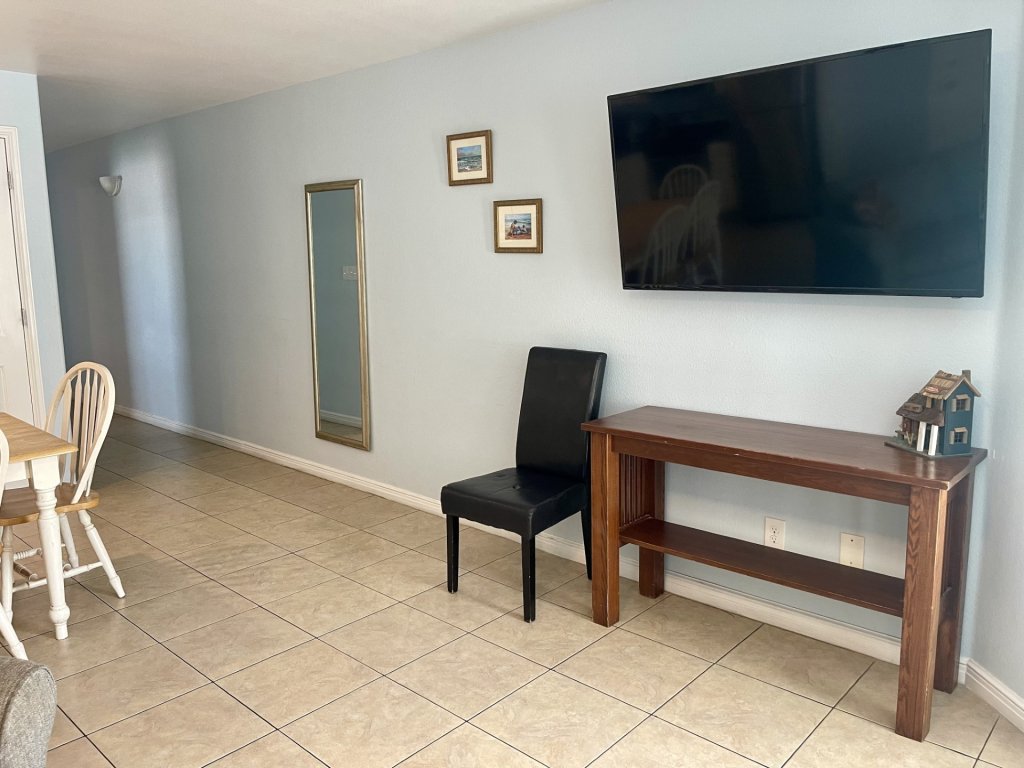 Beachgate Condo Suites and Hotel 526 Vacation Rental in Port Aransas - RedAwning