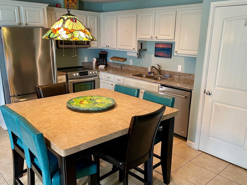 Beachgate Condo Suites and Hotel 523 Vacation Rental in Port Aransas - RedAwning