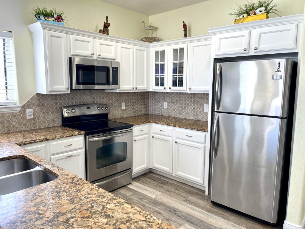 Beachgate Condo Suites and Hotel 322 Vacation Rental in Port Aransas - RedAwning