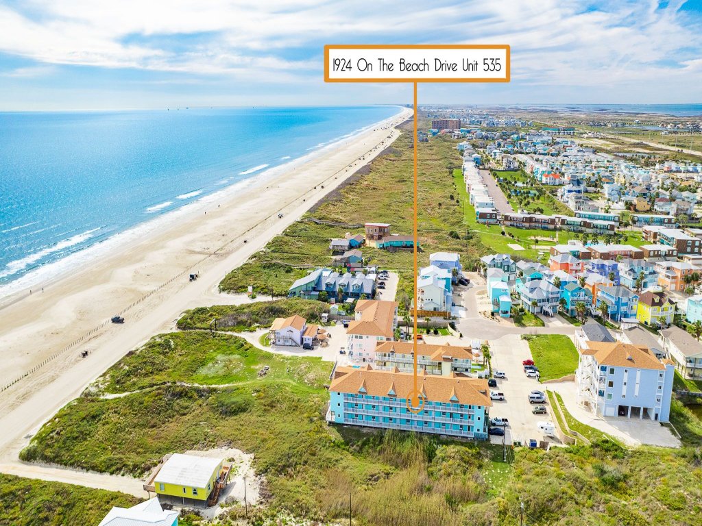Beachgate Condo Suites and Hotel 535 Vacation Rental in Port Aransas - RedAwning