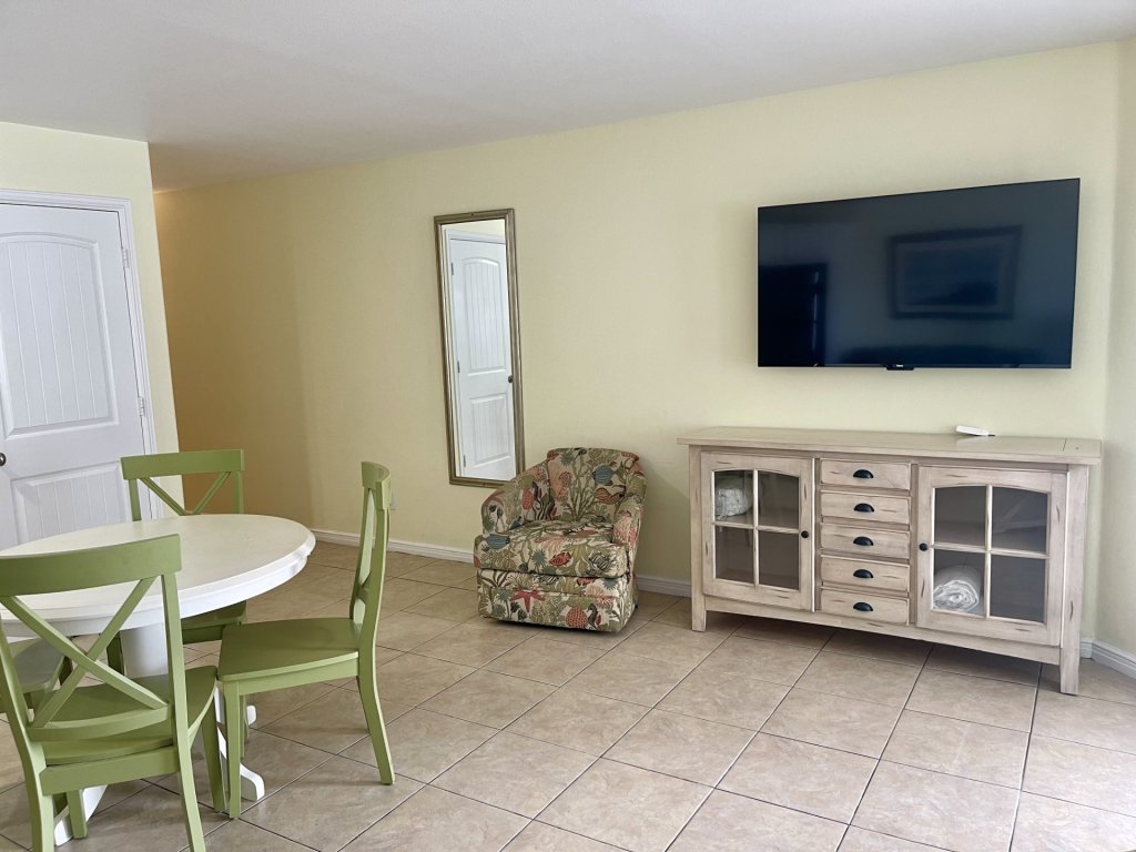 Beachgate Condo Suites and Hotel 513 Vacation Rental in Port Aransas - RedAwning
