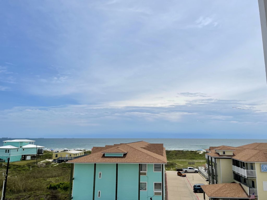 Beachgate Condo Suites and Hotel 331 Vacation Rental in Port Aransas - RedAwning