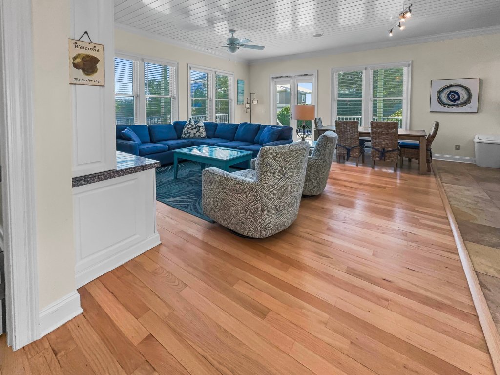 Surfer Dog Vacation Rental in Inlet Beach - RedAwning