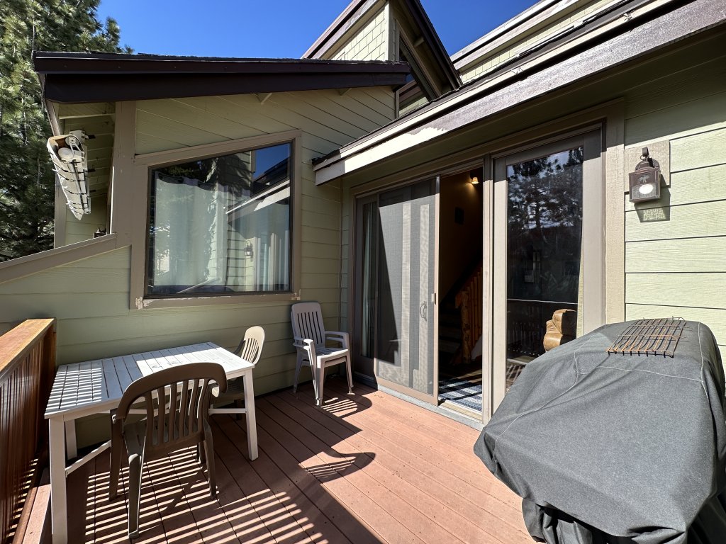 Mammoth Sierra Townhomes #18 Vacation Rental in Mammoth Lakes - RedAwning