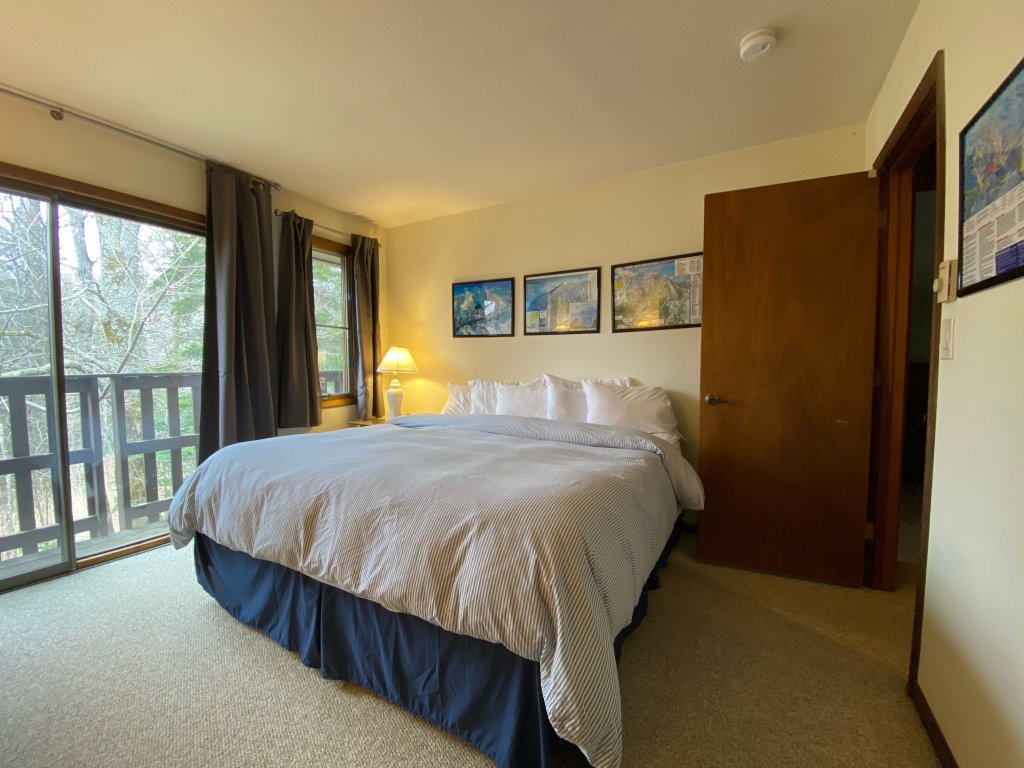 Hemlock Ridge 2B Vacation Rental in Killington - RedAwning