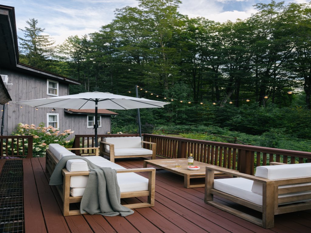 Forest Mountain Lodge Vacation Rental in Vermont - RedAwning