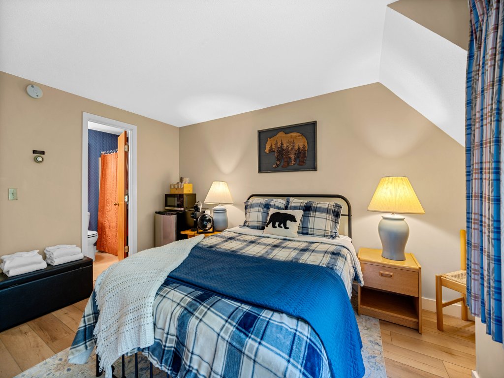 Fall Line Condo G6A/B (Beauty and the Beast of the East) Vacation Rental in Killington - RedAwning