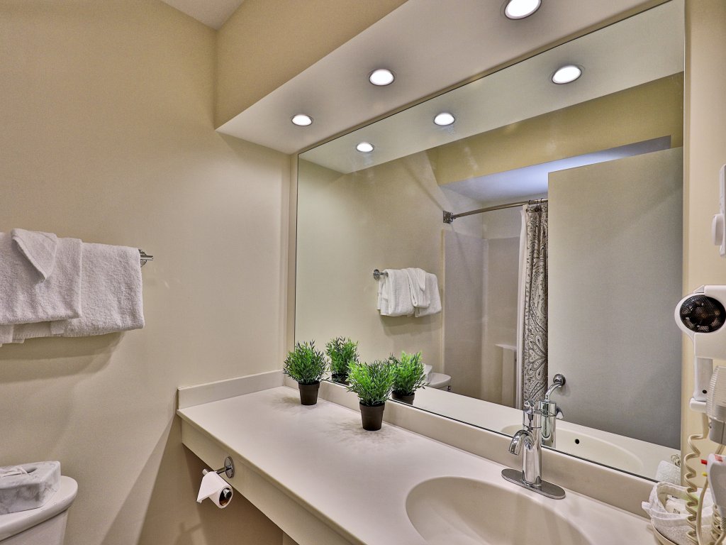The Mod Suite at Killington 122/3 Vacation Rental in Killington - RedAwning