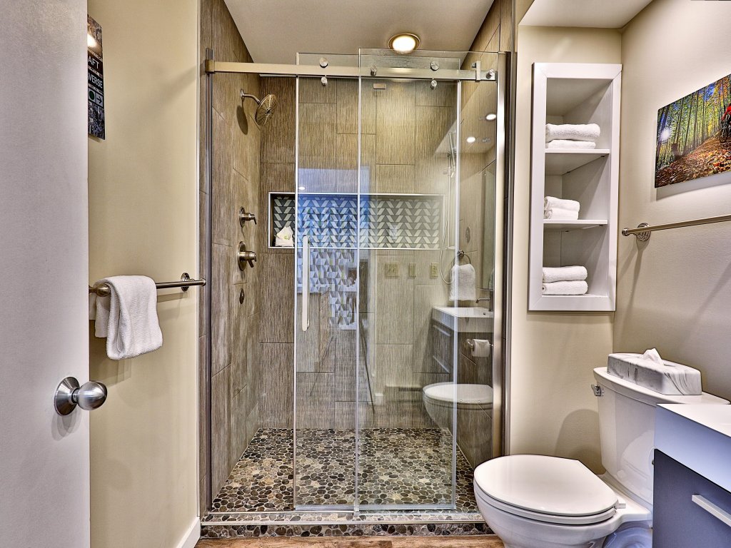 The Mod Suite at Killington 122/3 Vacation Rental in Killington - RedAwning
