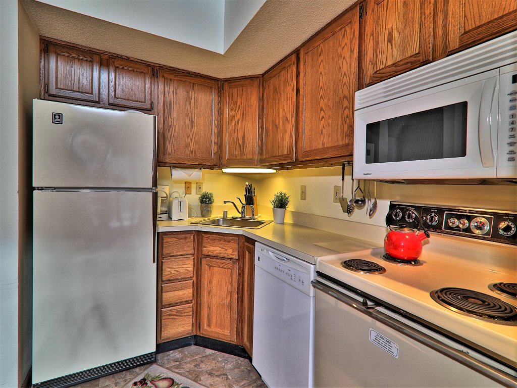 Mountain Green Condo 3G2 Vacation Rental in Killington - RedAwning