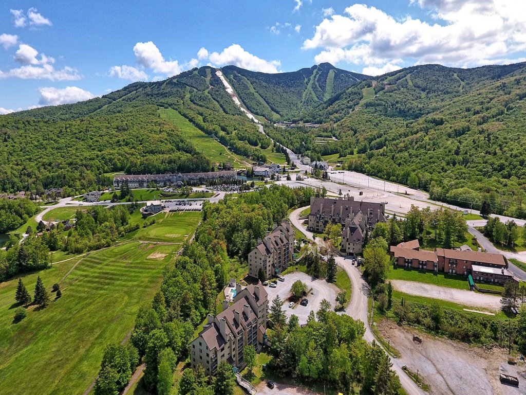 Mountain Green Condo 3G2 Vacation Rental in Killington - RedAwning