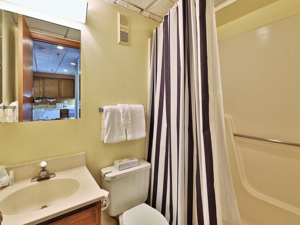 Mountain Green Condo 2D9 Vacation Rental in Killington - RedAwning