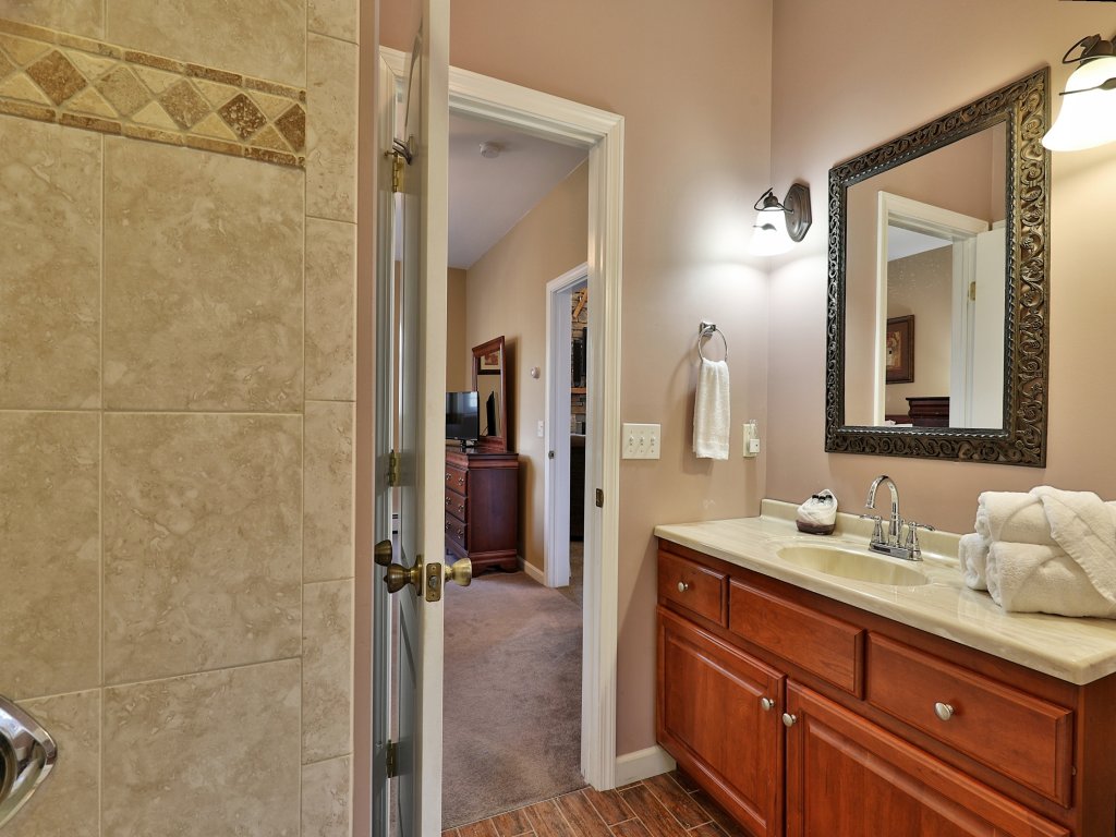 The Queens Croft Vacation Rental in Killington - RedAwning