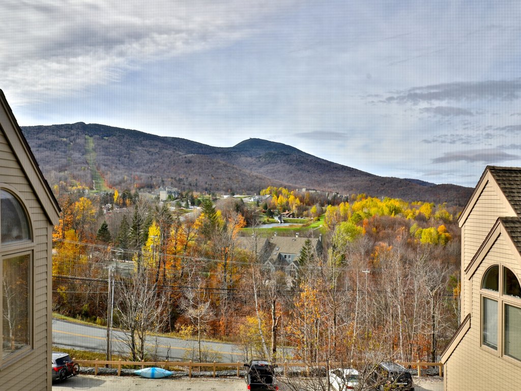 Fall Line Condo E6 Vacation Rental in Killington - RedAwning