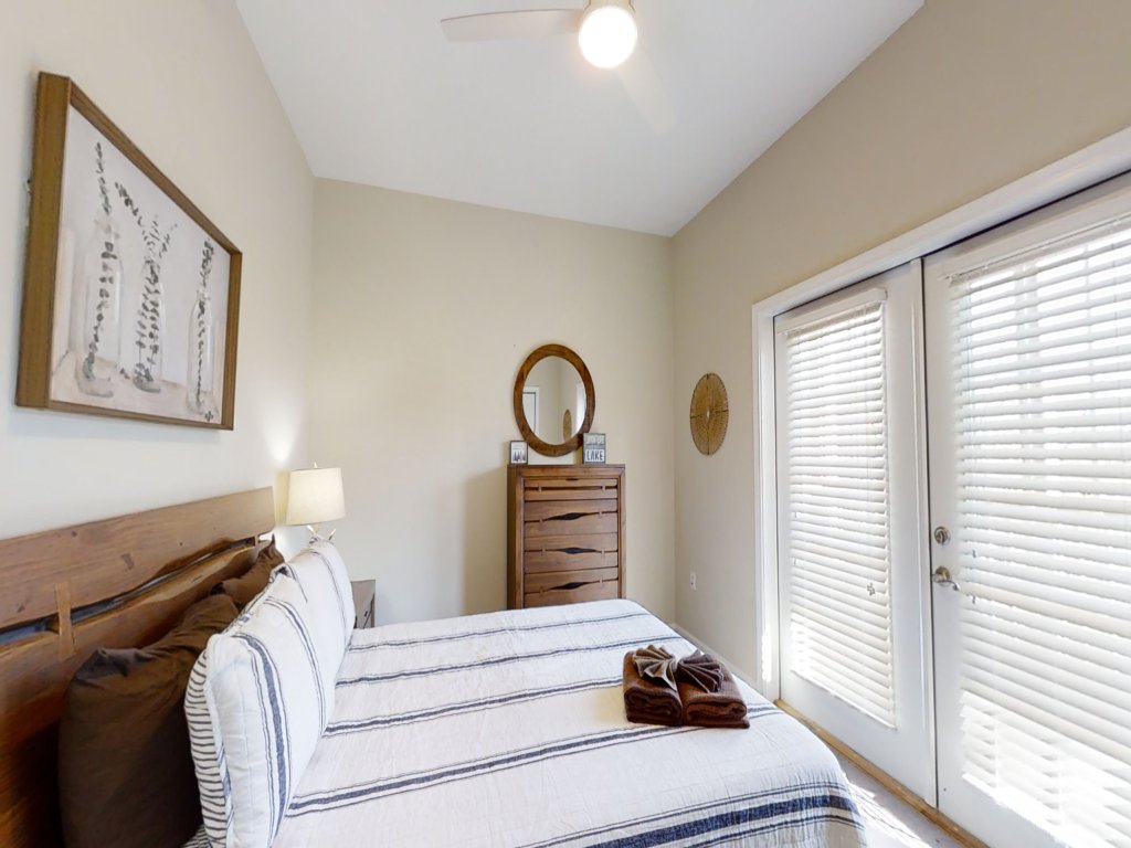 Above The Cove Vacation Rental in Sevierville - RedAwning