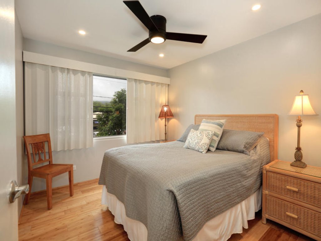 ROYAL MAUIAN, #302 Vacation Rental in Hawaii - RedAwning