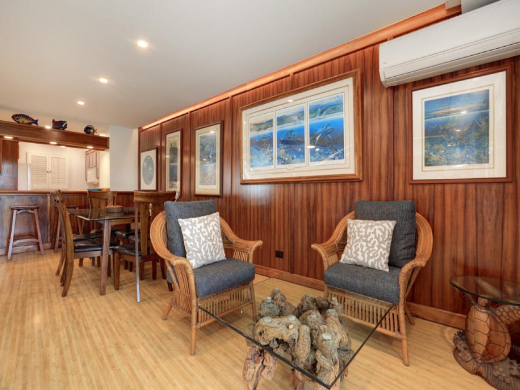ROYAL MAUIAN, #302 Vacation Rental in Hawaii - RedAwning