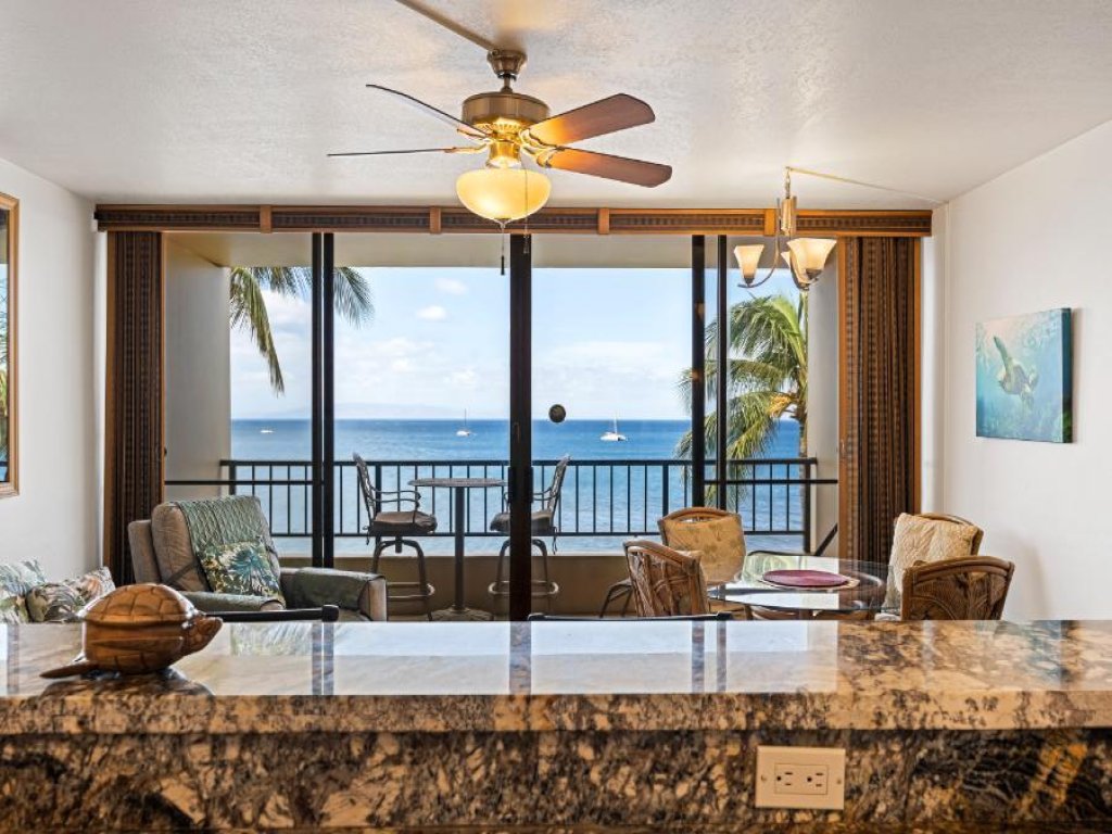 SUGAR BEACH RESORT, #524 Vacation Rental in Hawaii - RedAwning