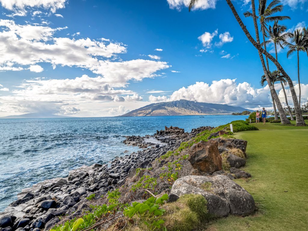 Kamaole Nalu #605 Vacation Rental in Kihei - RedAwning