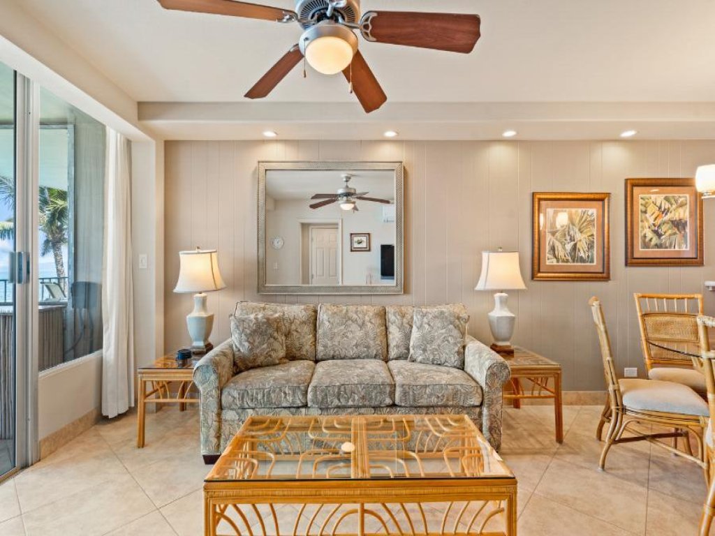 ROYAL MAUIAN, #317 Vacation Rental in Hawaii - RedAwning