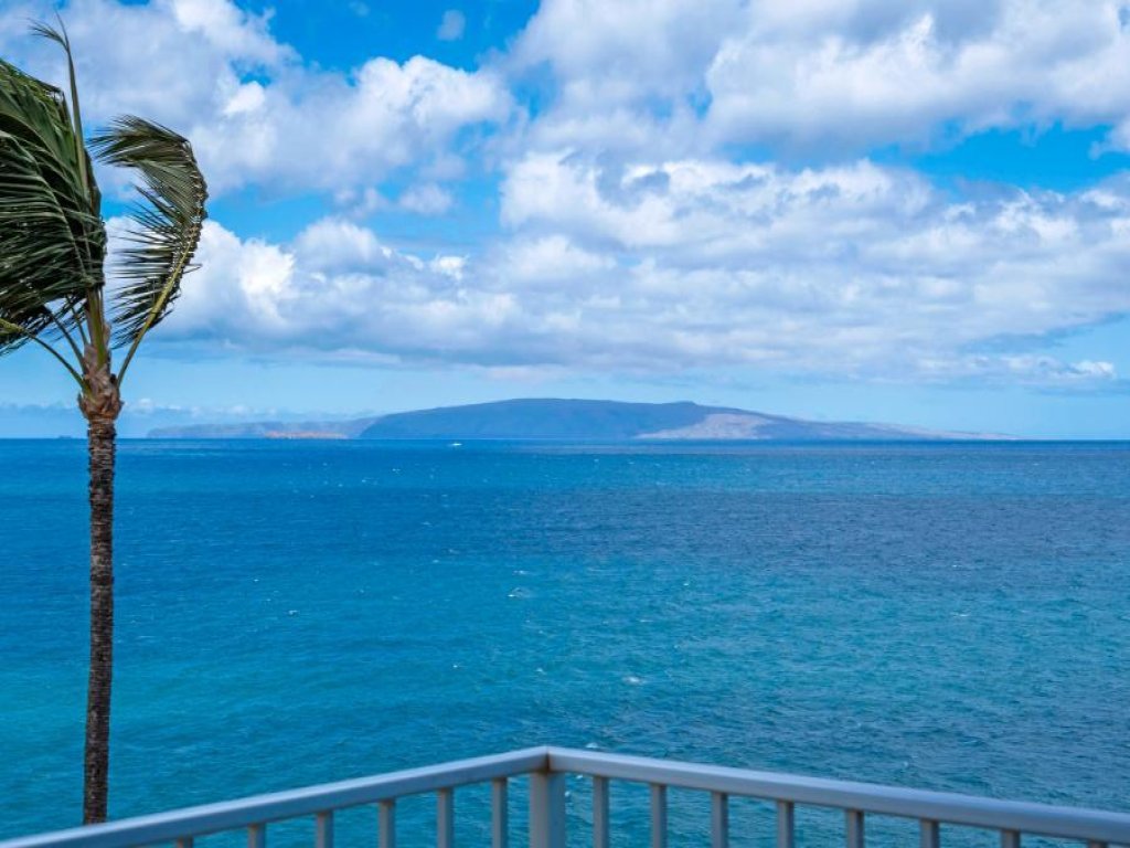 KAMAOLE NALU, #303 Vacation Rental in Hawaii - RedAwning