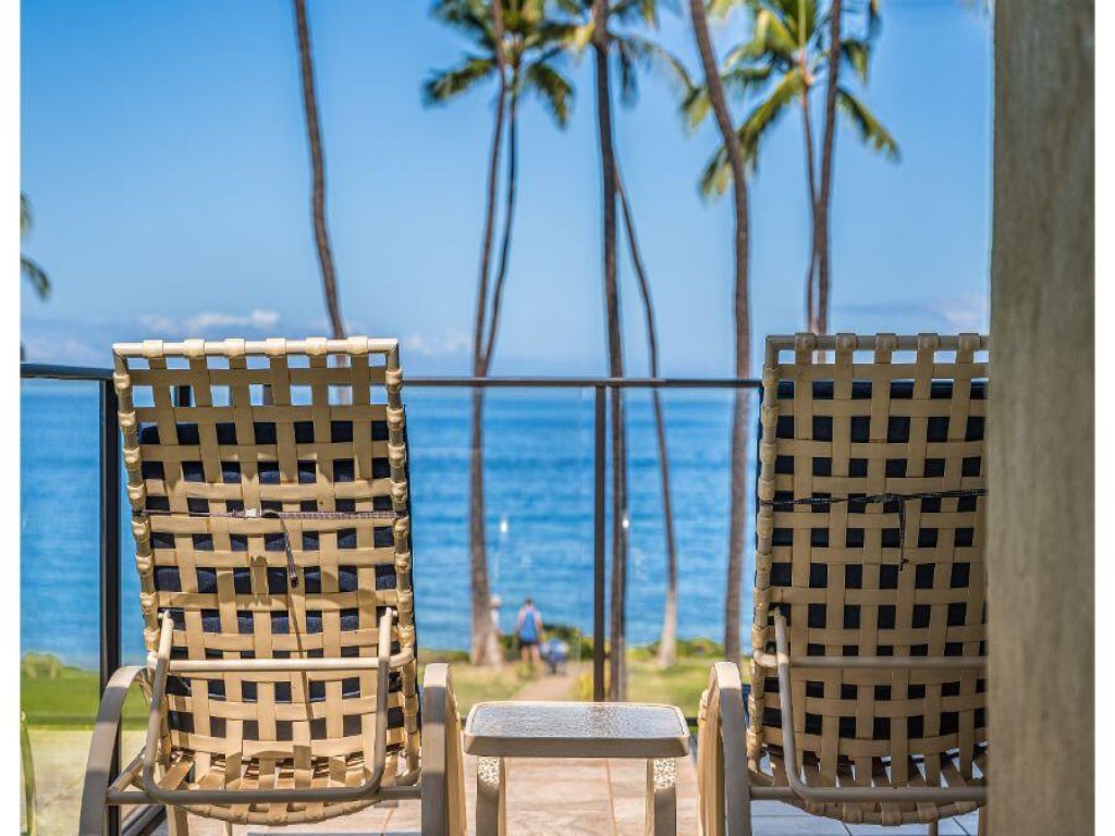 WAILEA ELUA, #1404 Vacation Rental in Hawaii - RedAwning