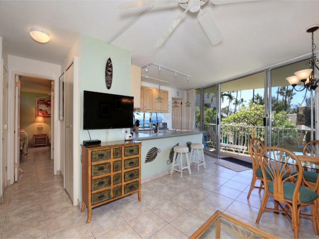 KAMAOLE NALU, #204 Vacation Rental in Hawaii - RedAwning
