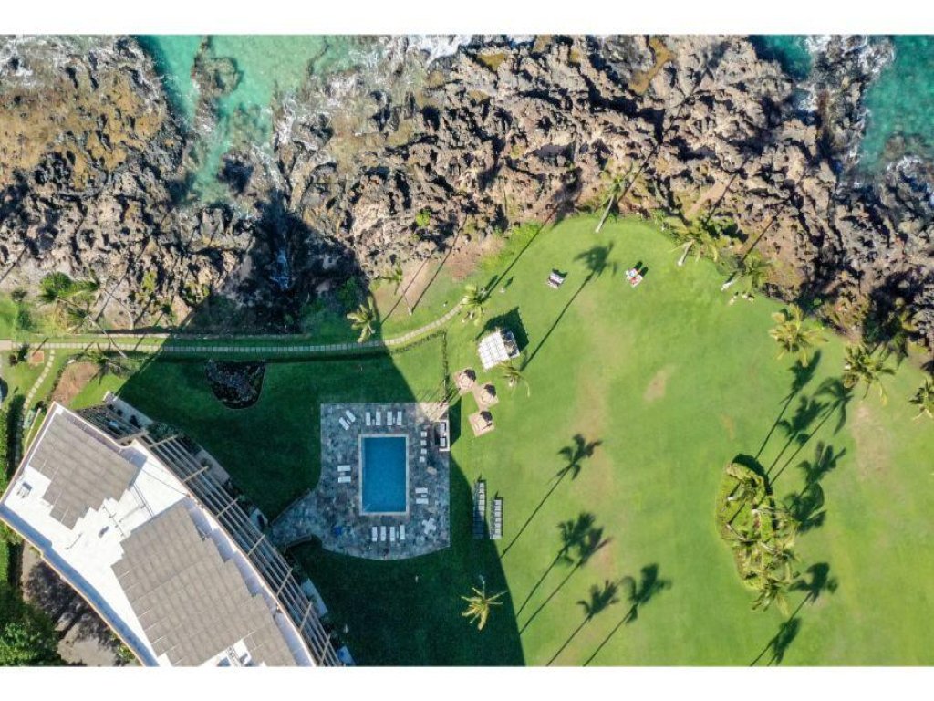 Kihei Surfside #511 Vacation Rental in Hawaii - RedAwning