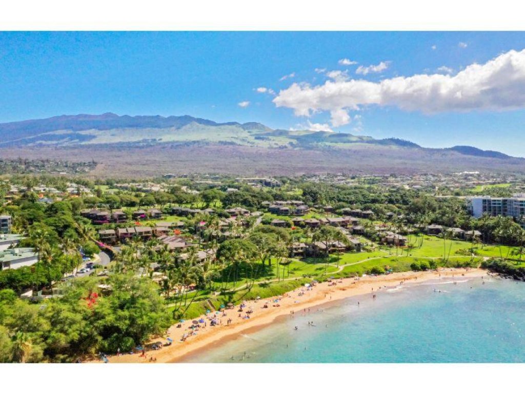 WAILEA ELUA, #1503 Vacation Rental in Hawaii - RedAwning