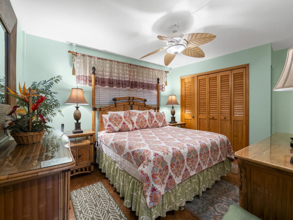 KIHEI BEACH, #305* Vacation Rental in Hawaii - RedAwning