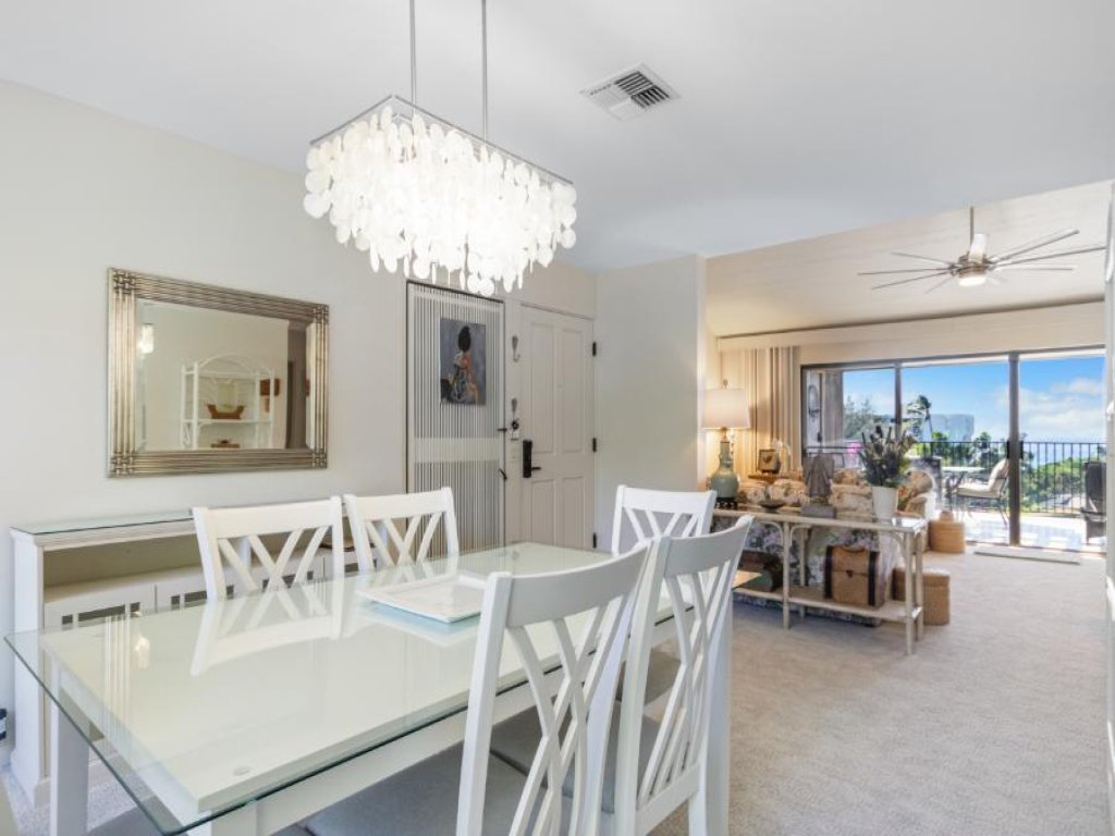 WAILEA ELUA, #2106  Vacation Rental in Hawaii - RedAwning