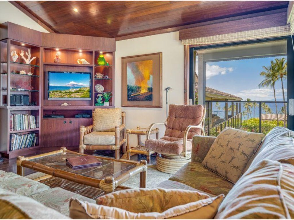 WAILEA ELUA, #2202 Vacation Rental in Hawaii - RedAwning