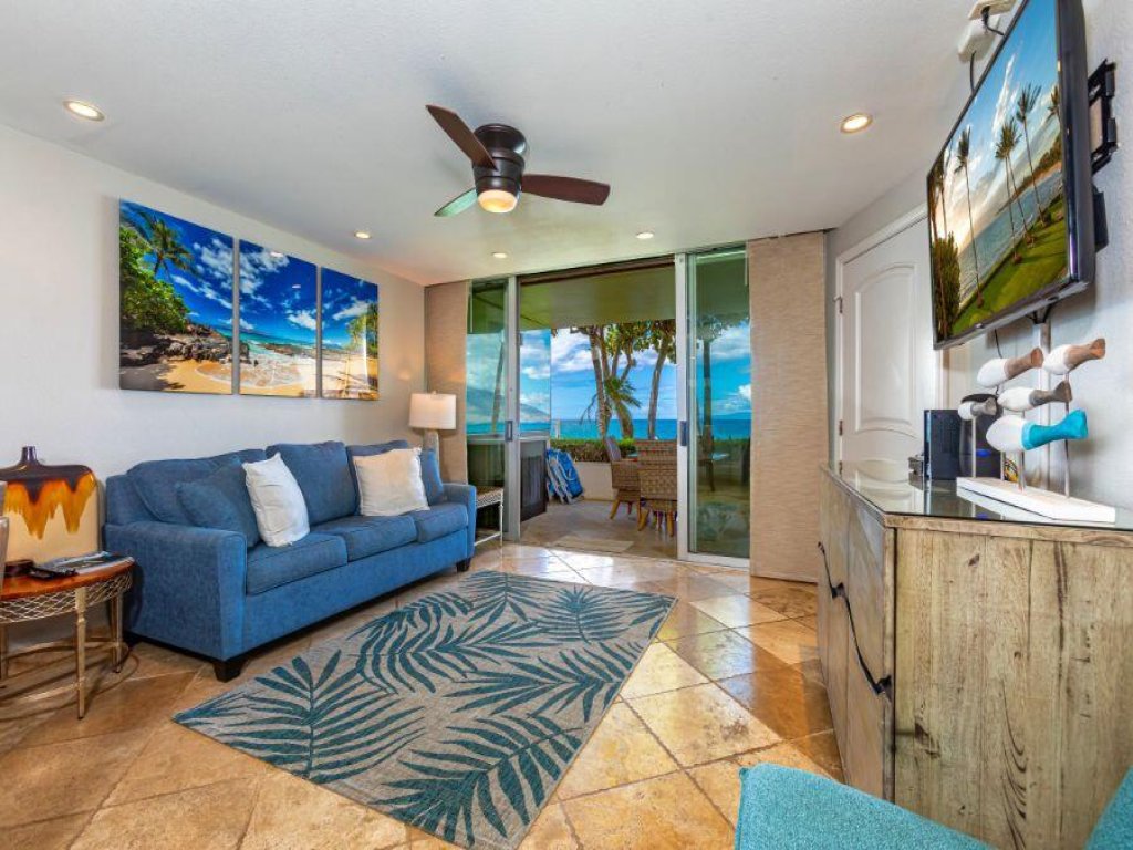ROYAL MAUIAN #114 Vacation Rental in Hawaii - RedAwning