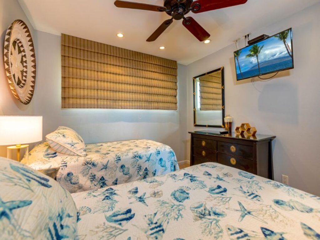 ROYAL MAUIAN #114 Vacation Rental in Hawaii - RedAwning