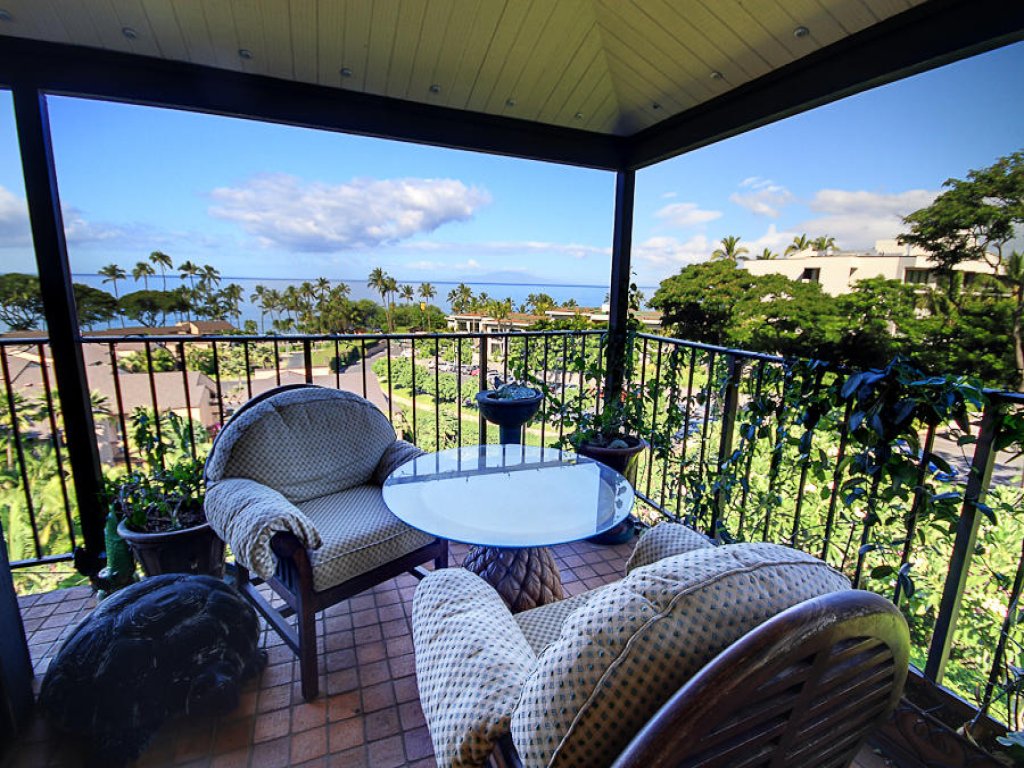 WAILEA ELUA, #0106 Vacation Rental in Hawaii - RedAwning